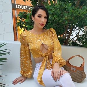 Camila Coehlo Long Sleeve Front Tie Crop Top